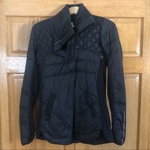Lululemon size 6 down pullover